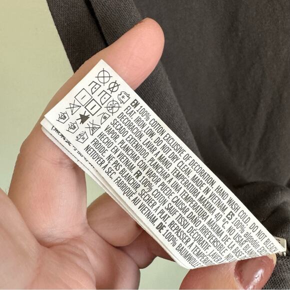 Forever 21 Midnight Vibes Official Graphic Sleeveless Tank Top Gray 3X Plus - Picture 2 of 9